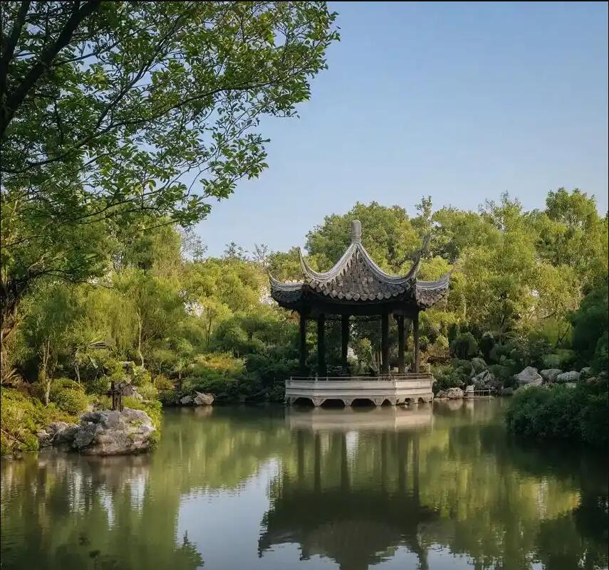 乌马河区雪萍餐饮有限公司